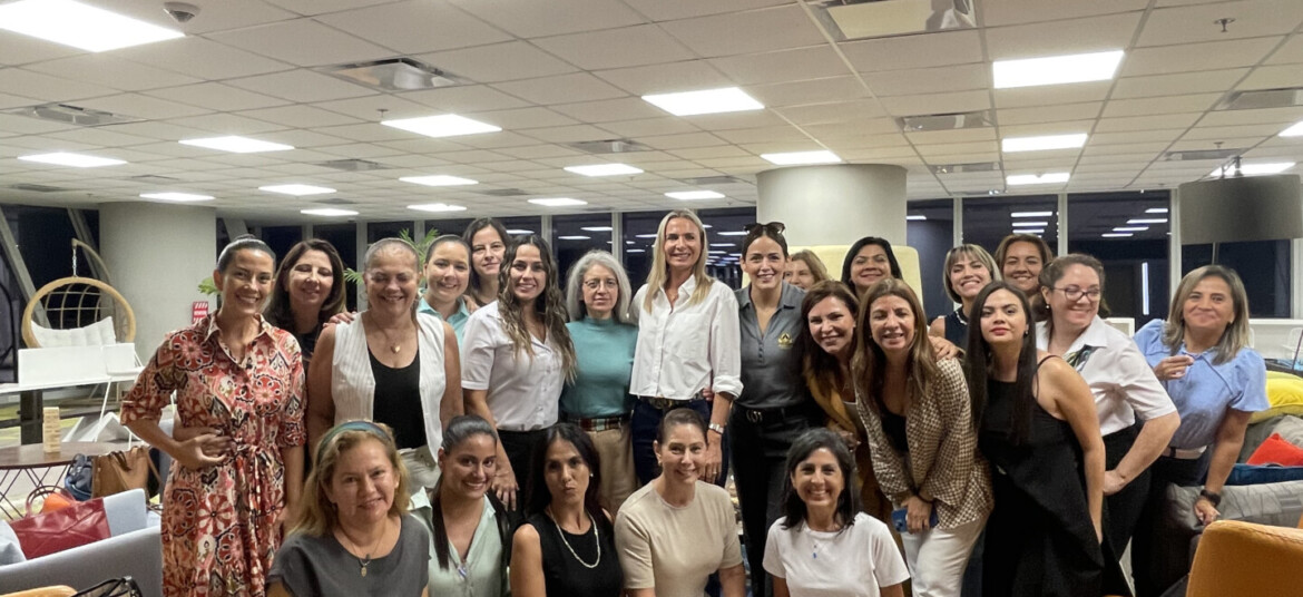 Iguales BookClub - 7