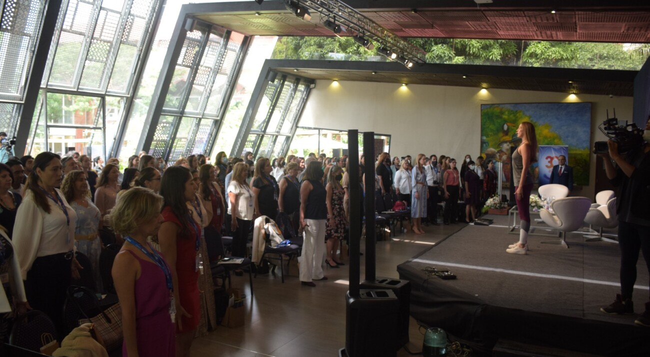 Mujer, empresa y desarrollo - 4